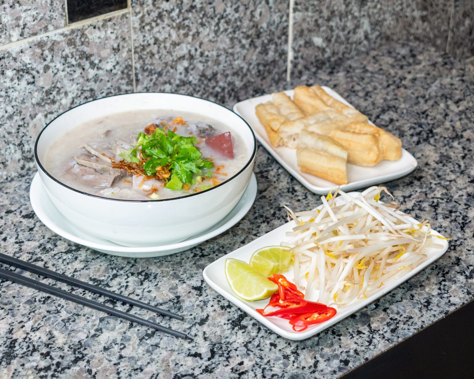 Pork Intestine Porridge (Chào Lòng)