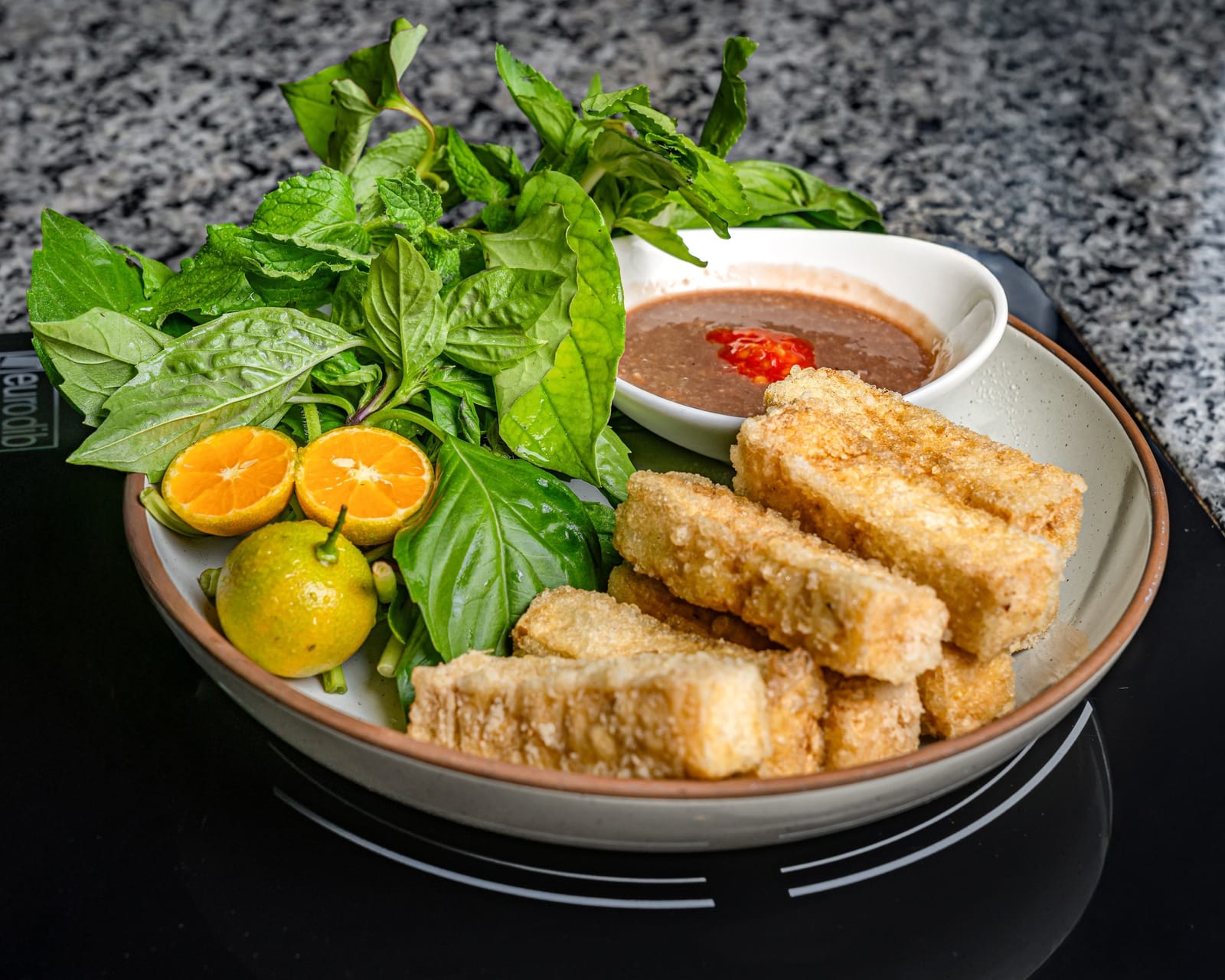 Fried Tofu (Đậu Hủ Chiên Giòn)